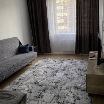 Сдается 1-комнатная квартира, 45 м²