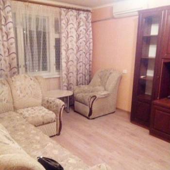 Сдается 1-комнатная квартира, 40 м²