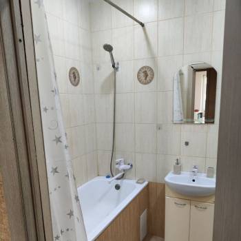 Продается 1-комнатная квартира, 39 м²