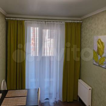 Сдается 1-комнатная квартира, 42 м²