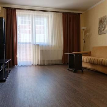 Сдается 1-комнатная квартира, 42 м²