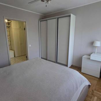 Продается Многокомнатная квартира, 75,9 м²