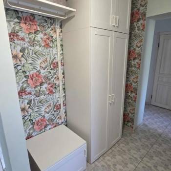 Продается Многокомнатная квартира, 75,9 м²
