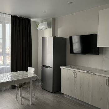 Сдается 1-комнатная квартира, 49 м²