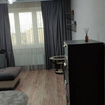 Сдается 1-комнатная квартира, 42 м²