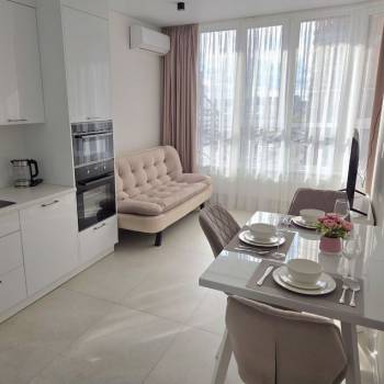Сдается 2-х комнатная квартира, 70 м²