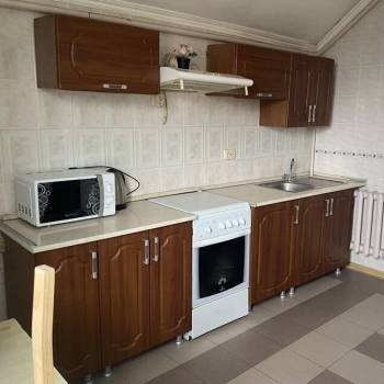 Сдается 1-комнатная квартира, 65 м²