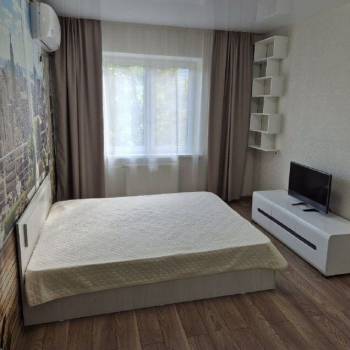 Сдается 1-комнатная квартира, 37 м²