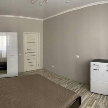 Сдается Многокомнатная квартира, 110 м²