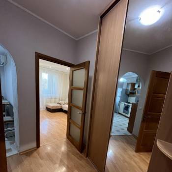 Сдается 1-комнатная квартира, 42 м²