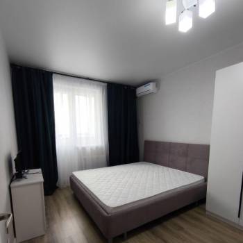 Сдается 1-комнатная квартира, 39 м²