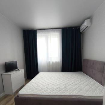 Сдается 1-комнатная квартира, 39 м²