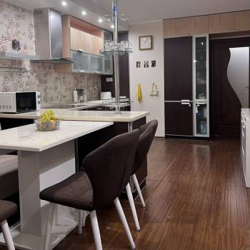Сдается Многокомнатная квартира, 90 м²