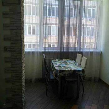Сдается 1-комнатная квартира, 40 м²