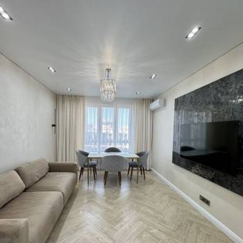 Продается Многокомнатная квартира, 85 м²