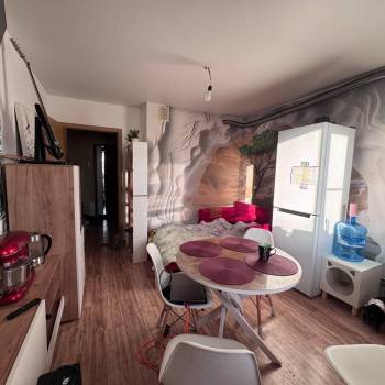 Продается 1-комнатная квартира, 45 м²
