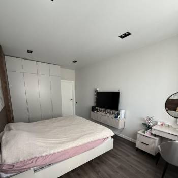 Продается Многокомнатная квартира, 90,3 м²