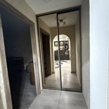 Продается Многокомнатная квартира, 81,4 м²
