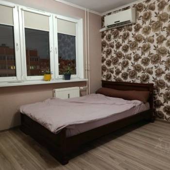 Сдается 1-комнатная квартира, 38 м²