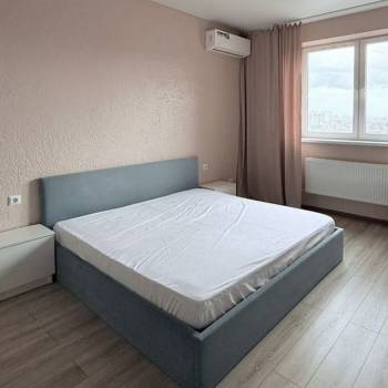 Сдается 1-комнатная квартира, 45 м²