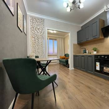 Продается 1-комнатная квартира, 37 м²