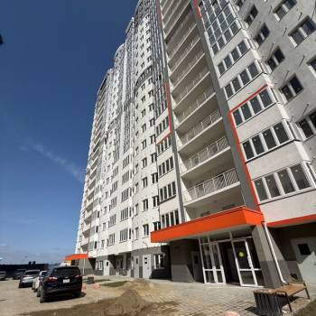 Продается 1-комнатная квартира, 42 м²