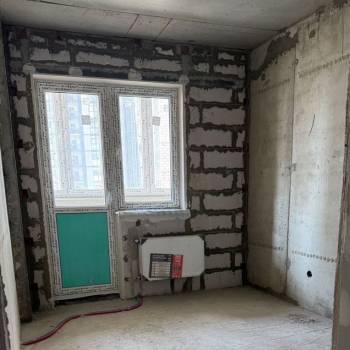 Продается 1-комнатная квартира, 42 м²