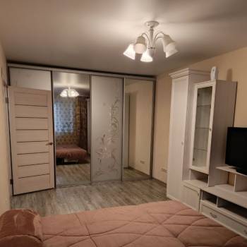 Сдается 1-комнатная квартира, 38 м²
