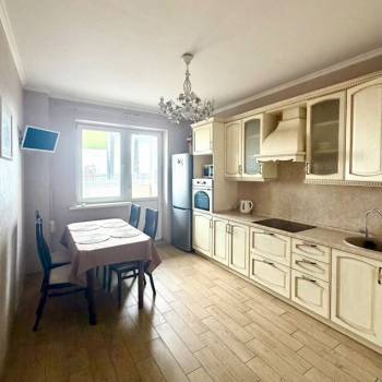 Сдается 1-комнатная квартира, 46,8 м²