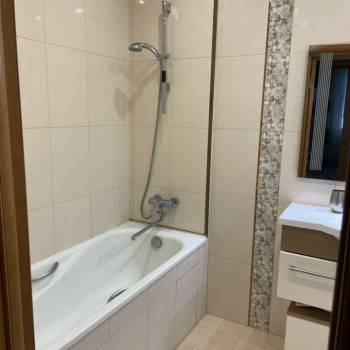 Сдается 2-х комнатная квартира, 76 м²