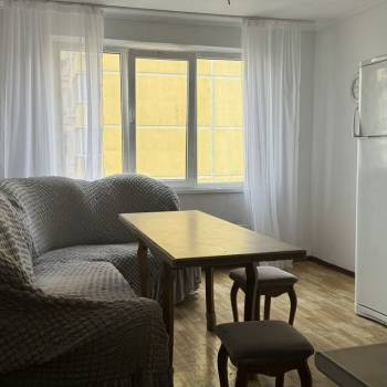 Сдается 2-х комнатная квартира, 65 м²