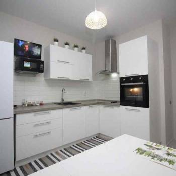 Сдается 1-комнатная квартира, 42 м²