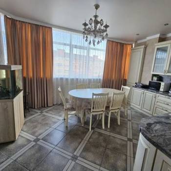 Продается 2-х комнатная квартира, 70,7 м²