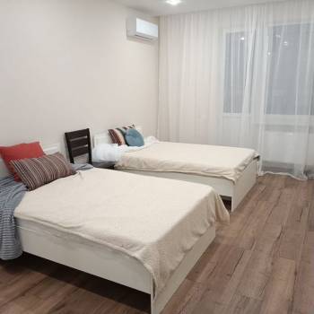 Сдается 1-комнатная квартира, 42 м²