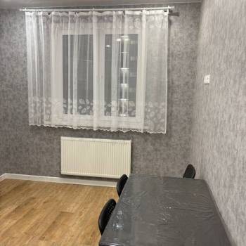 Сдается 1-комнатная квартира, 37 м²