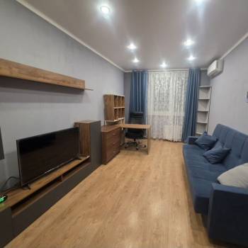 Сдается 2-х комнатная квартира, 60 м²