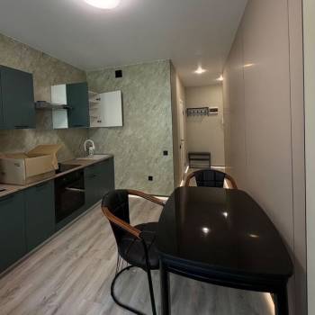 Сдается 1-комнатная квартира, 52 м²