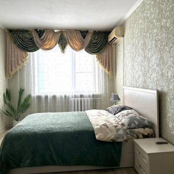 Сдается 1-комнатная квартира, 55 м²
