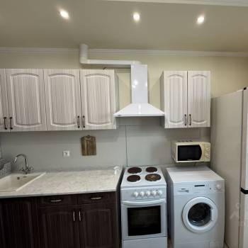 Сдается 1-комнатная квартира, 38 м²
