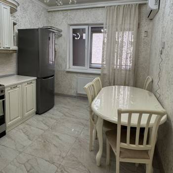 Продается 1-комнатная квартира, 39 м²