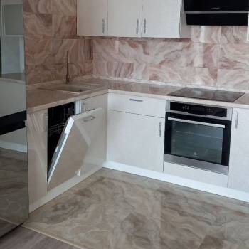 Сдается 2-х комнатная квартира, 85 м²