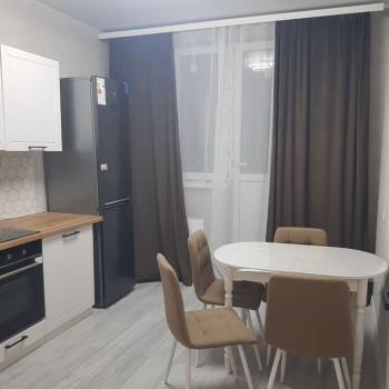 Сдается 2-х комнатная квартира, 58 м²