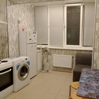 Сдается 1-комнатная квартира, 39 м²