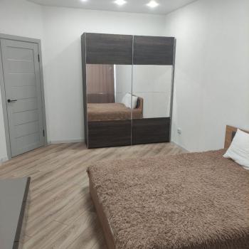 Продается 1-комнатная квартира, 44 м²