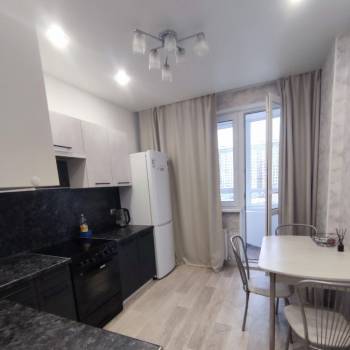 Продается 1-комнатная квартира, 36,8 м²