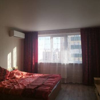Сдается 1-комнатная квартира, 50 м²