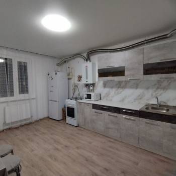 Сдается 1-комнатная квартира, 50 м²