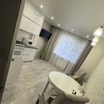 Сдается 1-комнатная квартира, 49 м²