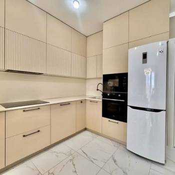 Продается 2-х комнатная квартира, 76 м²