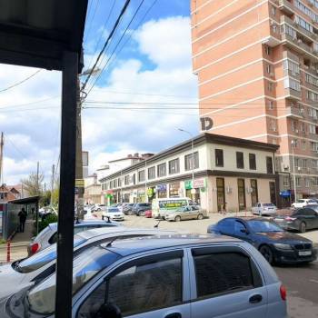 Продается 1-комнатная квартира, 42 м²